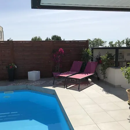 Villa Contemporaine Proche Nimes Arles Bellegarde (Gard)
